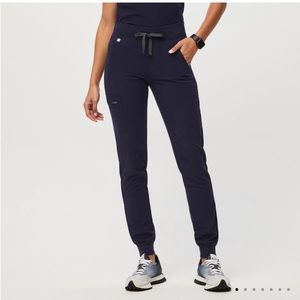 Brand New pair of Figs Scrubs.  Never worn willing to negotiate reasonable $